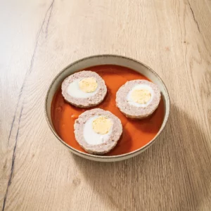 Vogelnestjes in tomatensaus